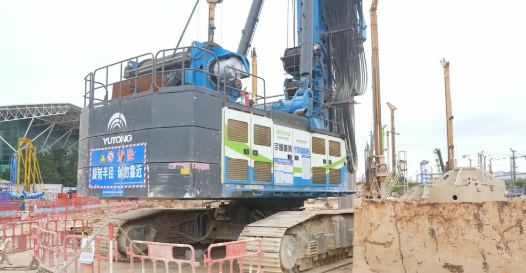 21万人围观!宇通电动旋挖钻实测节能70% 21万人围观!宇通电动旋挖钻实测节能70%