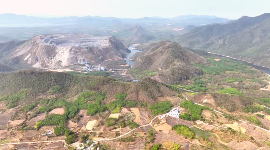 成本重構(gòu)與科技賦能:看純電礦卡如何助力礦山升級轉(zhuǎn)型? 成本重構(gòu)與科技賦能:看純電礦卡如何助力礦山升級轉(zhuǎn)型?