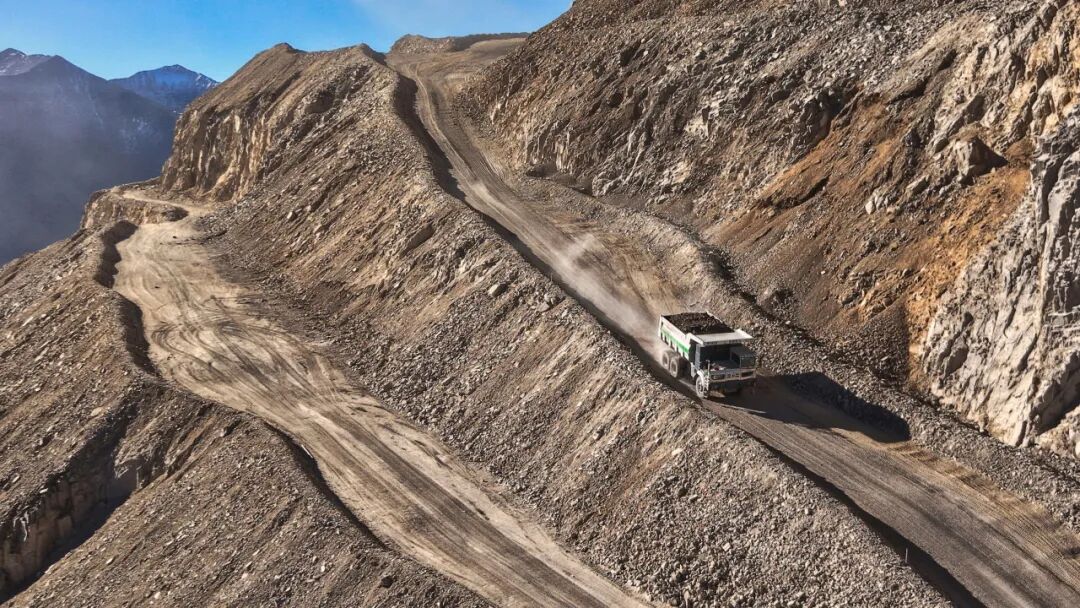 宇矿同行|宇通矿卡受邀参加全球矿业电气化峰会，共绘零碳智慧矿山新蓝图！