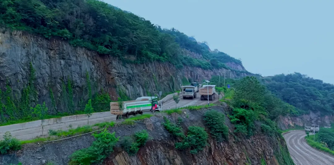 直服零距离|选择宇通矿卡宇⁺直服，解锁新年无忧运营!