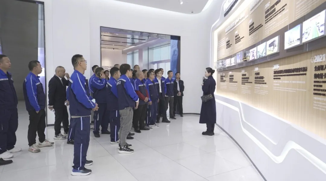 价值连城 | 强强联合！携手环境集团开展宇通环卫维保大讲堂