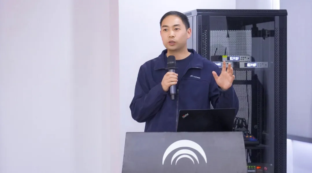 价值连城 | 强强联合！携手环境集团开展宇通环卫维保大讲堂