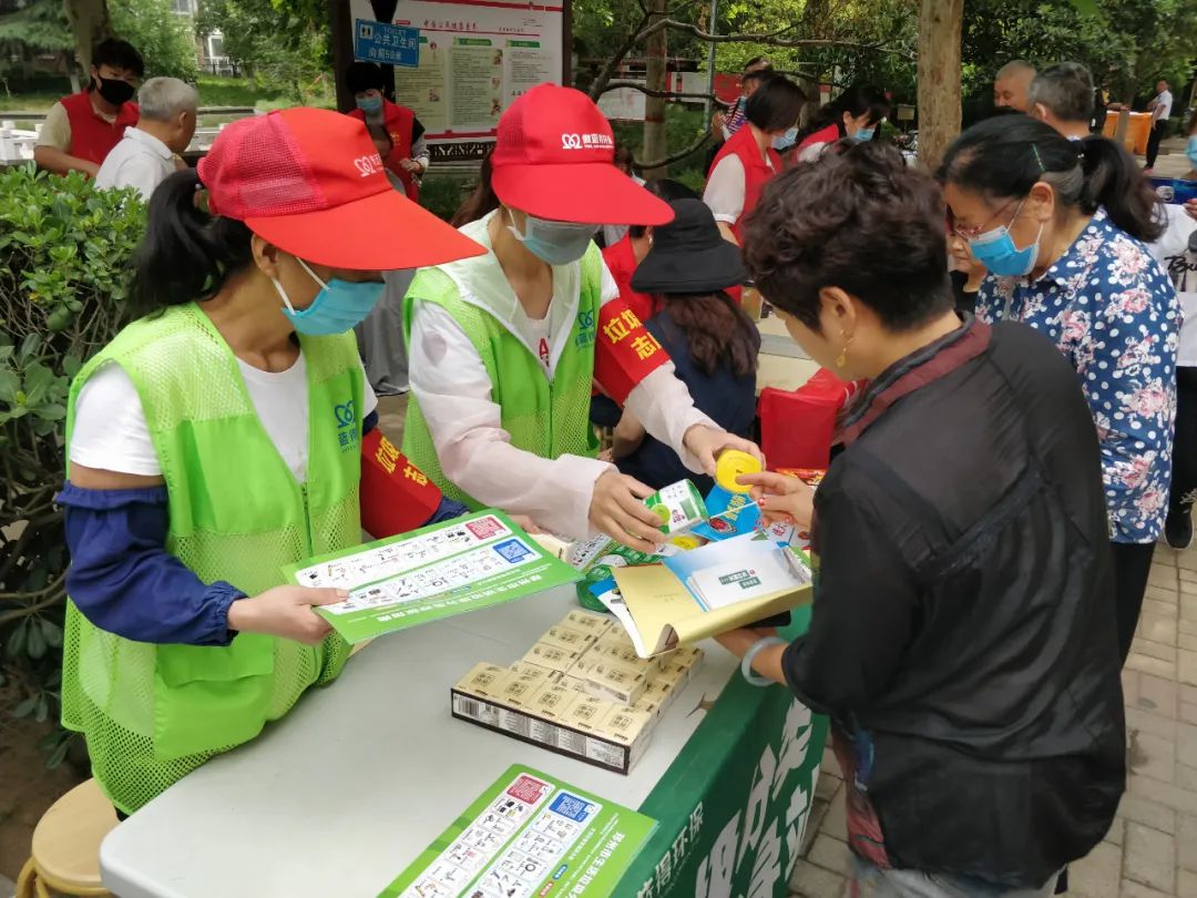 垃圾分类专题┃“便民利民月月行，清华园里月月红”主题活动宣传垃圾分类