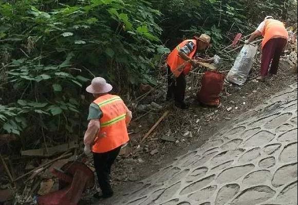 點贊┃傲藍(lán)得環(huán)保上街項目部喜獲“城市管理工作先進(jìn)單位”榮譽(yù)稱號